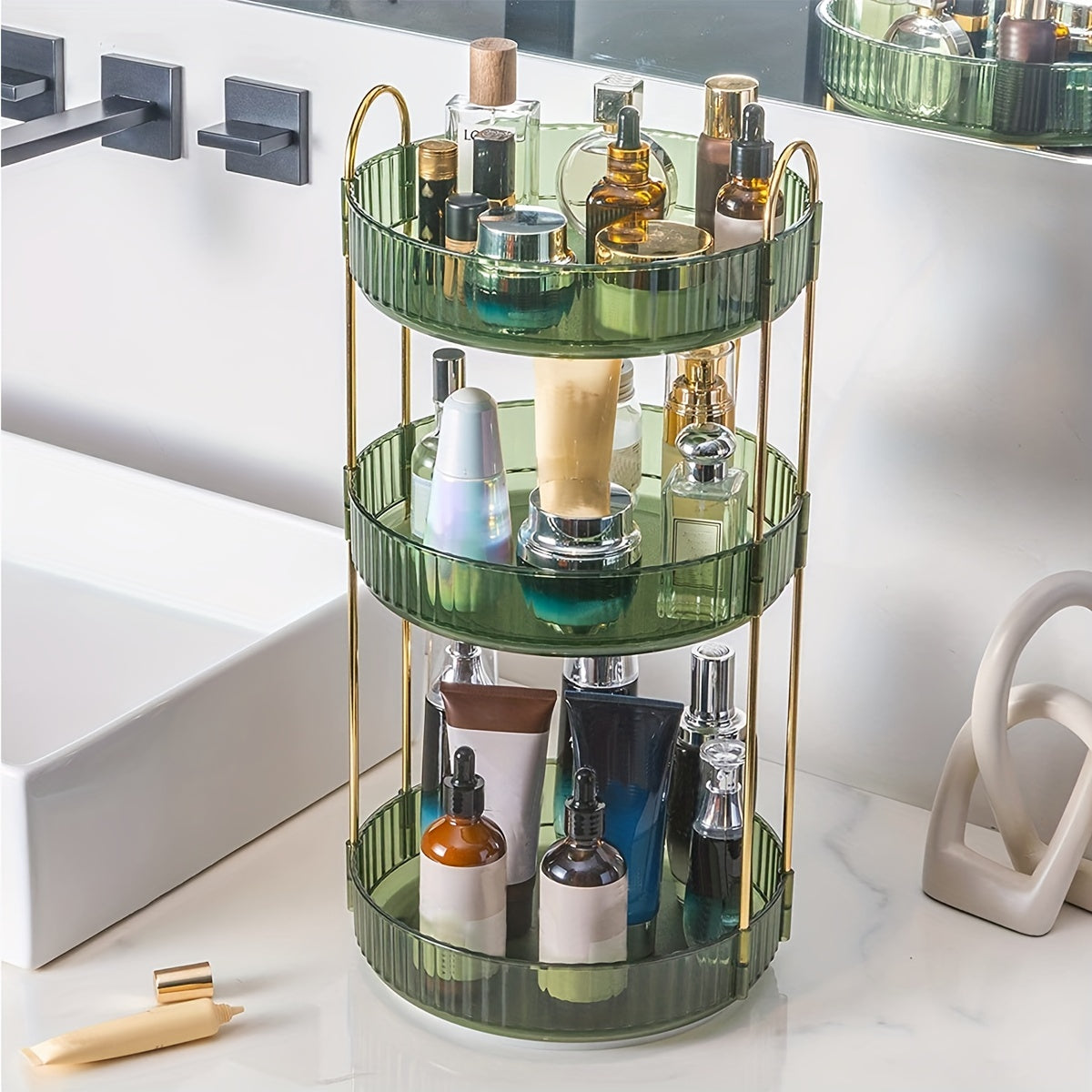 Makeup organizer high-capacity